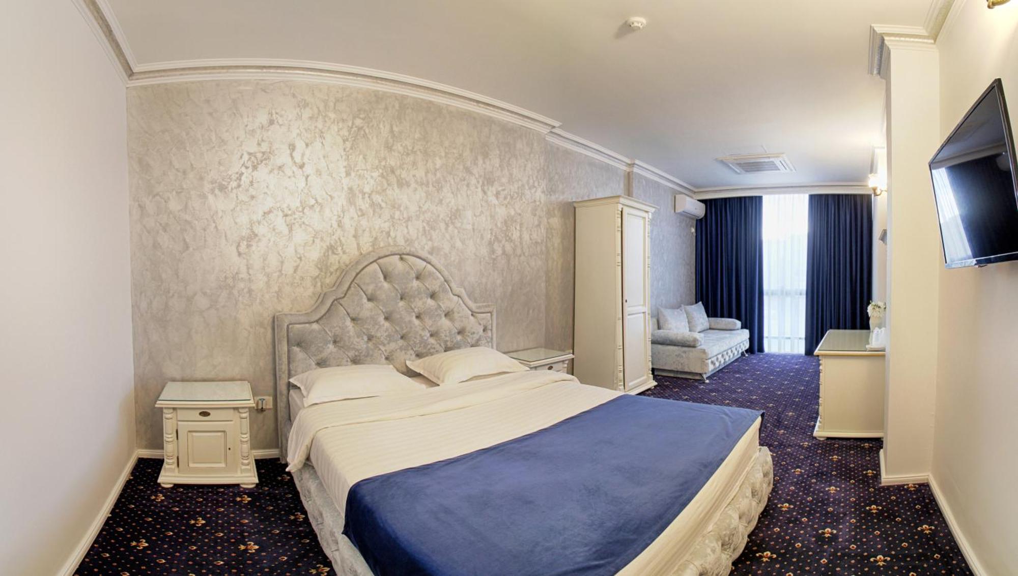 Hotel Central 슬로보지아 외부 사진