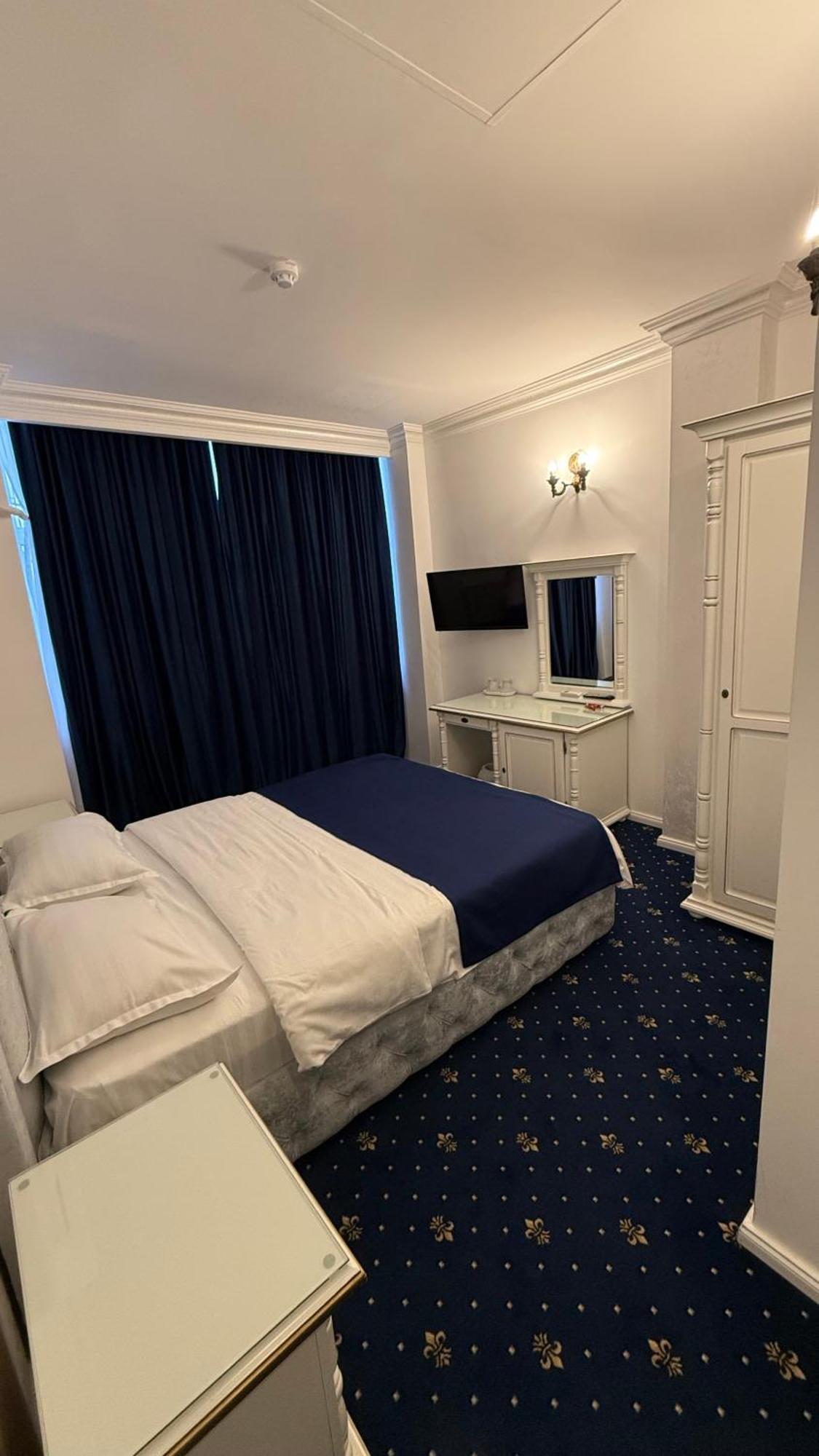 Hotel Central 슬로보지아 외부 사진